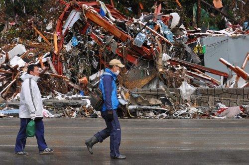 Japonya depreminden arda kalanlar - Resim 15