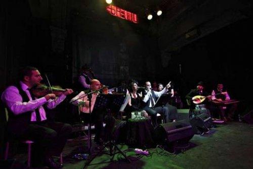 Pelin Batu sahnede büyüledi - Resim 12