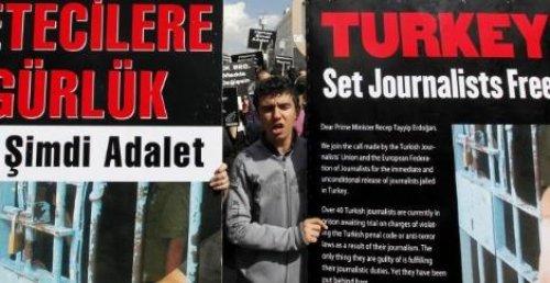 Gazeteciler Ankara'da eylemde - Resim 18