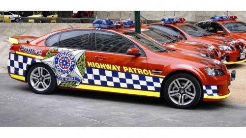 Dünya'dan polis araçları - Resim 23