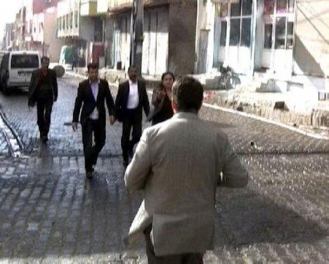 BDP'li kadın vekil, başkomiseri tokatladı  - Resim 21