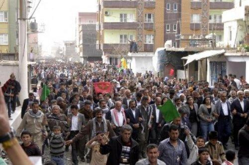 BDP'li kadın vekil, başkomiseri tokatladı  - Resim 14