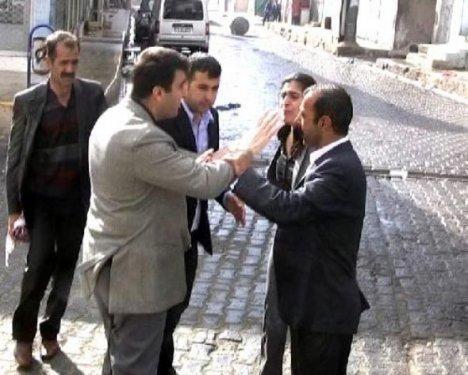 BDP'li kadın vekil, başkomiseri tokatladı  - Resim 13