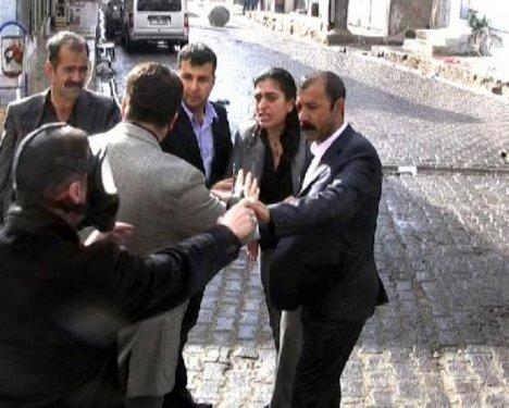 BDP'li kadın vekil, başkomiseri tokatladı  - Resim 16