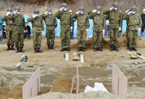 Japonya toplu mezar kazıyor - Resim 6