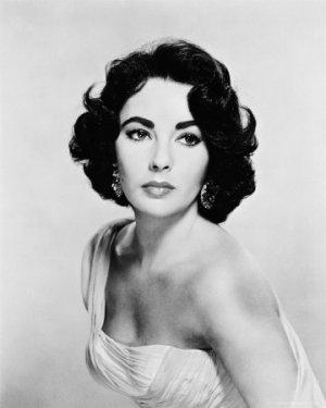 Elizabeth Taylor'un  79 yıla sığan hayatı 