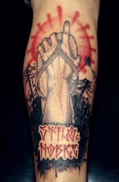 Meraklısına fikir veren dövmeler