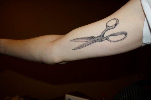 Meraklısına fikir veren dövmeler