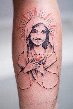 Meraklısına fikir veren dövmeler