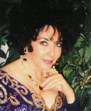 Elizabeth Taylor'un  79 yıla sığan hayatı 