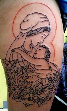 Meraklısına fikir veren dövmeler