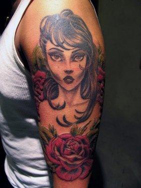 Meraklısına fikir veren dövmeler