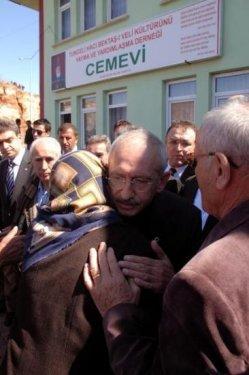 Kılıçdaroğlu'nun kayınpederinin cenaze töreni - Resim 2