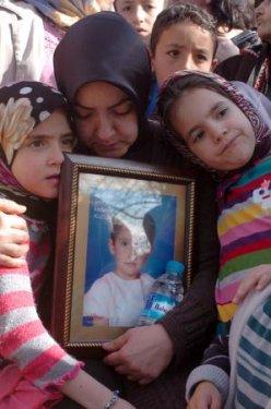 Türkan Ay son yolculuğuna uğurlandı