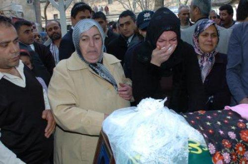 Türkan Ay son yolculuğuna uğurlandı