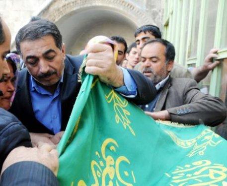 Küçük Fırat gözyaşlarıyla toprağa verildi - Resim 7