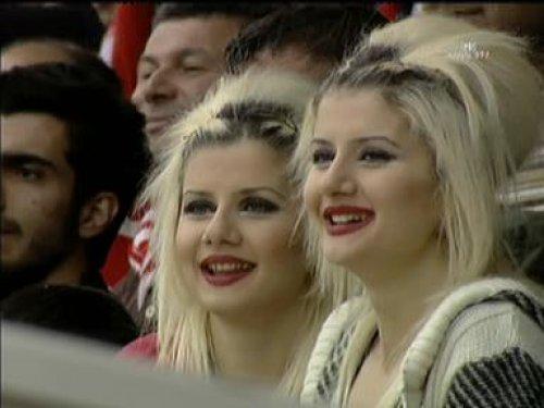 Sivas Beşiktaş maçının ikiz taraftarları