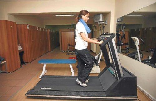 Dünyada okyanus aşan ilk kadın savaş pilotu