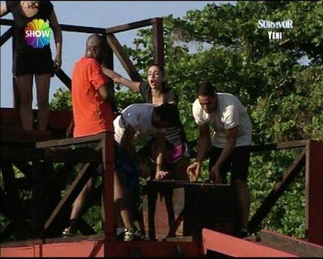 Survivor Ünlüler-Gönüllüler başladı - Resim 87