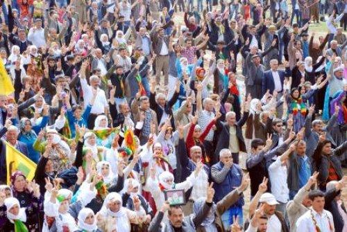  Şanlıurfa'da Öcalan'ın doğum günü kutlanıyor - Resim 3