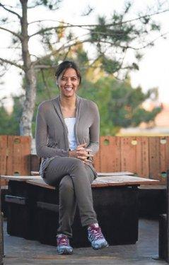 Dünyada okyanus aşan ilk kadın savaş pilotu