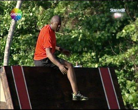 Survivor Ünlüler-Gönüllüler başladı - Resim 66
