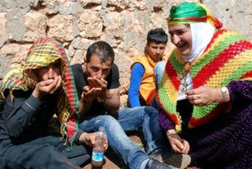 Öcalan'ın evinde toprak kapma yarışı - Resim 14