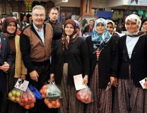 Deniz Baykal Antalya'da vatandaşlarla buluştu