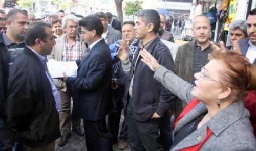İmamın Ordusu'nu okuyan CHP'li adaya polis müdahalesi - Resim 2