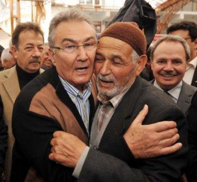 Deniz Baykal Antalya'da vatandaşlarla buluştu