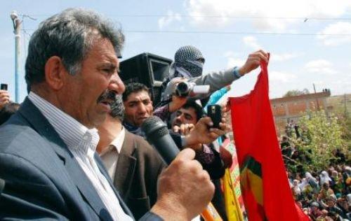 Öcalan'ın evinde toprak kapma yarışı - Resim 5