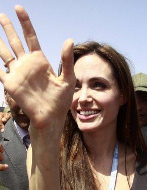 Angelina Jolie Libya'da - Resim 7