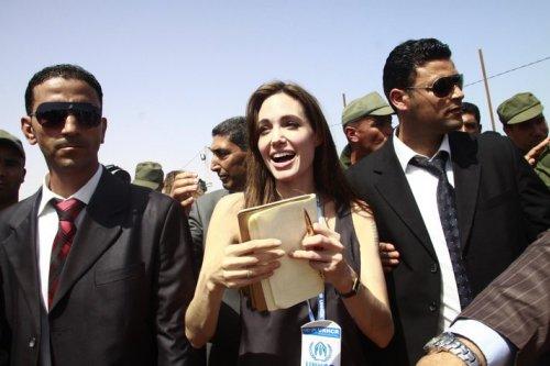 Angelina Jolie Libya'da - Resim 6