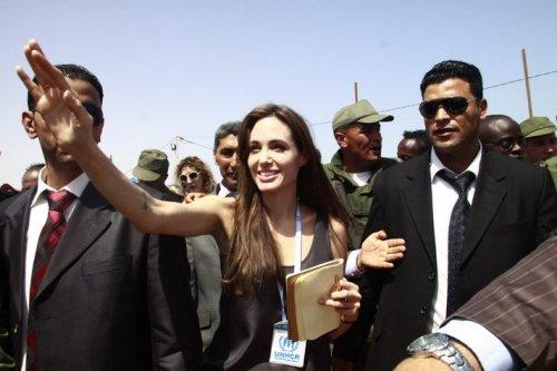 Angelina Jolie Libya'da - Resim 9