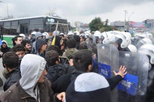 Üniversite öğrencilerine polis müdahalesi - Resim 9