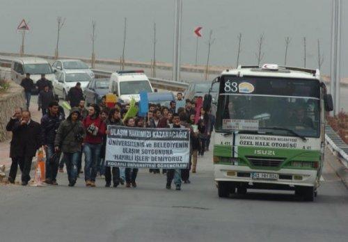 Üniversite öğrencilerine polis müdahalesi - Resim 12
