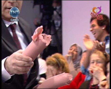 Mehmet Ali Erbil pes dedirtti - Resim 31