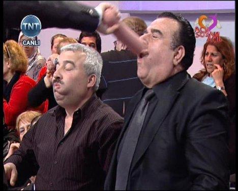 Mehmet Ali Erbil pes dedirtti - Resim 14