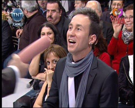 Mehmet Ali Erbil pes dedirtti - Resim 19