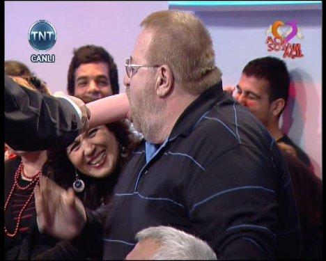 Mehmet Ali Erbil pes dedirtti - Resim 9