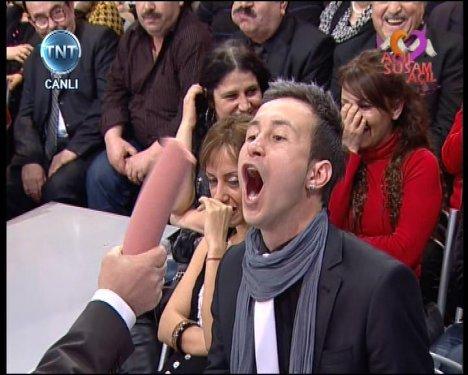 Mehmet Ali Erbil pes dedirtti - Resim 24