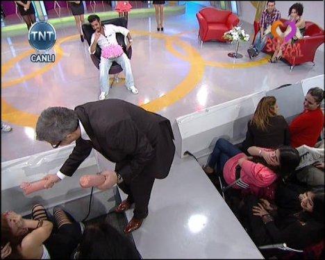 Mehmet Ali Erbil pes dedirtti - Resim 34