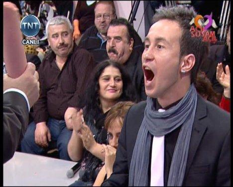 Mehmet Ali Erbil pes dedirtti - Resim 18