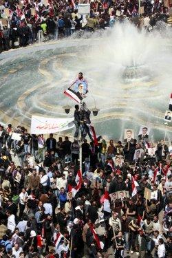 Suriye halkı isyanda