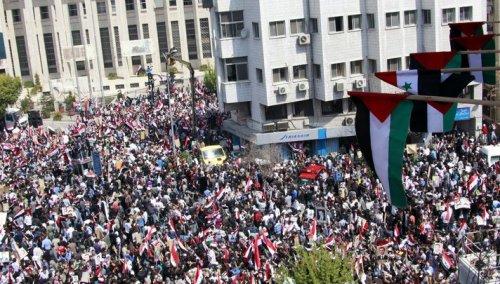 Suriye halkı isyanda