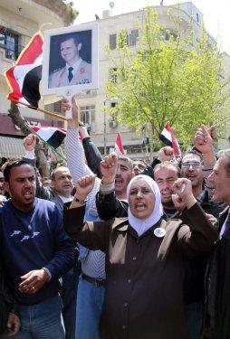 Suriye halkı isyanda