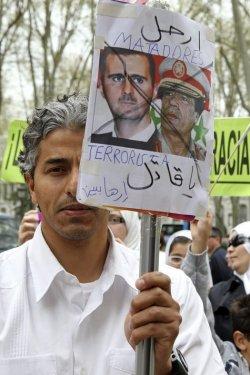 Suriye halkı isyanda