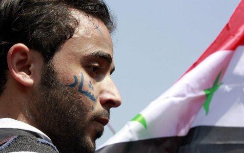 Suriye halkı isyanda