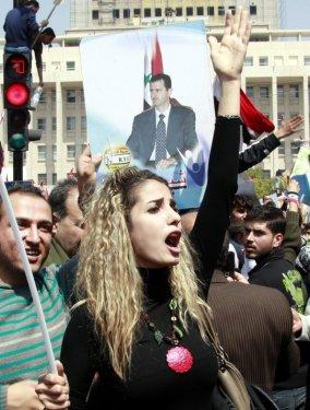 Suriye halkı isyanda