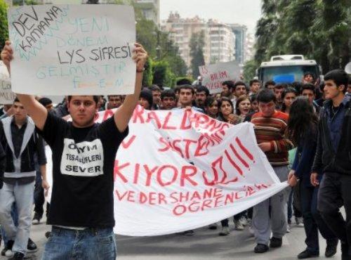 Gençlerin YGS isyanı  - Resim 111